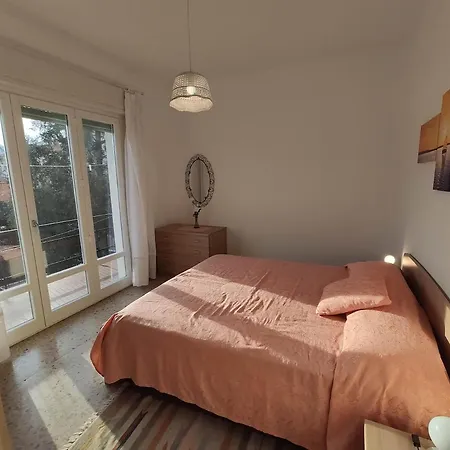 Flora Appartement Diano Marina